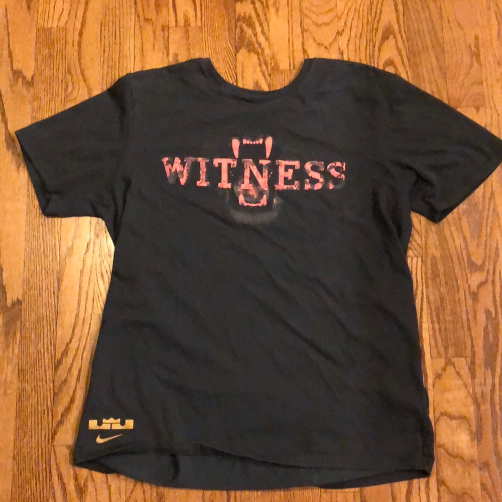 Nike Mens tshirt